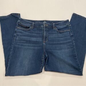 St John’s Bay Women's Mid-Blue Straight Leg Jeans